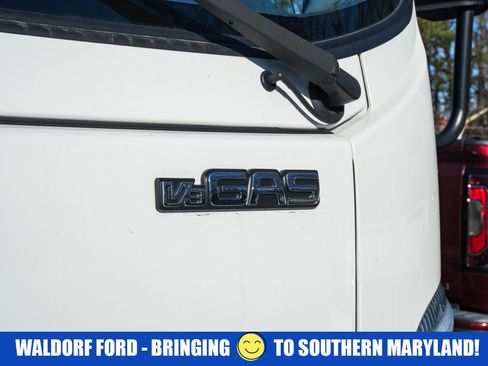 Used 2025 Chevrolet Low Cab Forward image 10