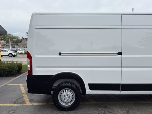 Used 2025 RAM ProMaster 2500 w/ Convenience Group FWD image 12