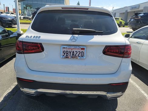 Used 2022 Mercedes-Benz GLC 300 image 5