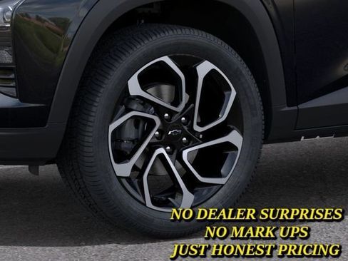 New 2026 Chevrolet Trax RS w/ Driver Confidence Package FWD image 9