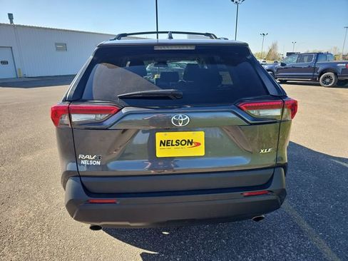 Used 2023 Toyota RAV4 XLE w/ Convenience Package FWD image 4