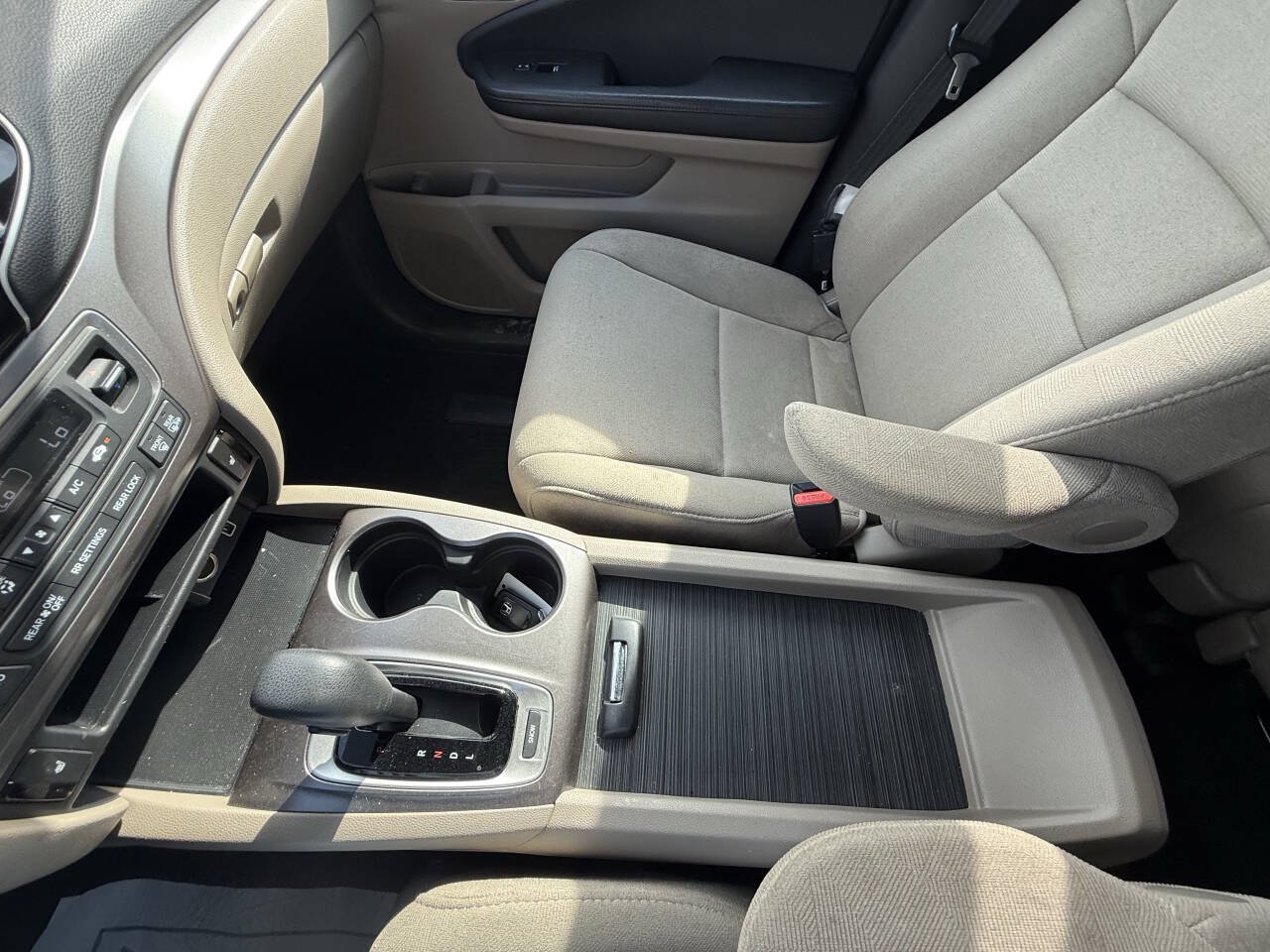Used 2020 Honda Pilot EX image 24