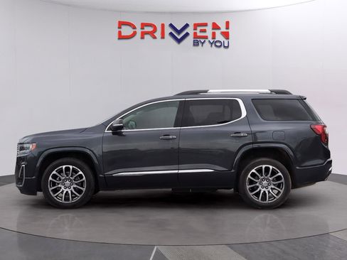 Used 2023 GMC Acadia Denali w/ Trailering Package image 2