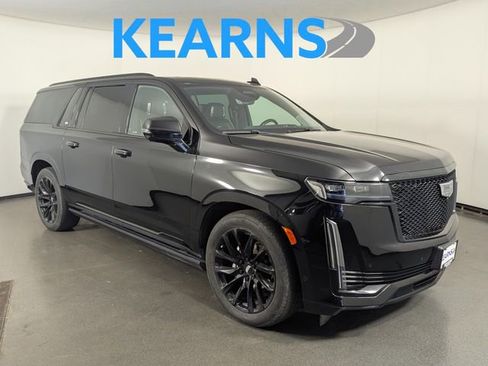 Used 2023 Cadillac Escalade ESV Sport Platinum w/ LPO, ONYX Package AWD/4WD image 1