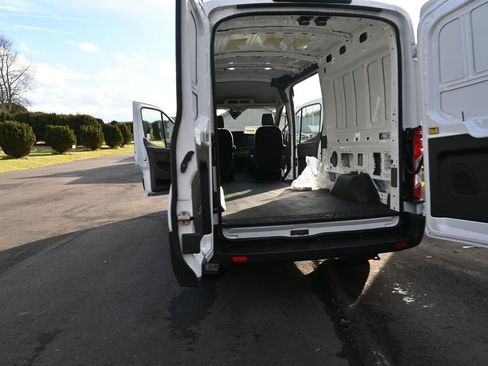 New 2026 Ford Transit 250 148 Medium Roof image 79