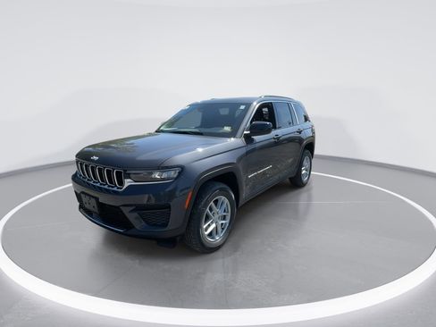 New 2025 Jeep Grand Cherokee Laredo X image 7