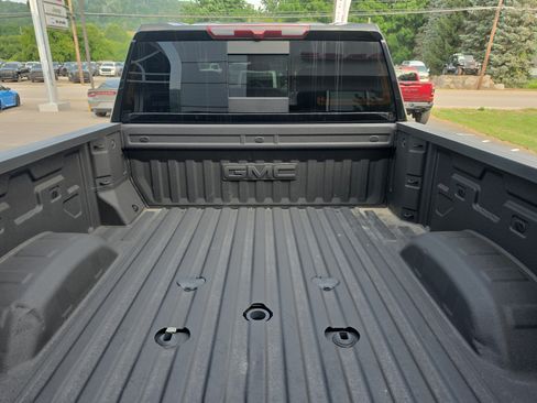 Used 2026 GMC Sierra 2500 AT4 AWD/4WD image 5