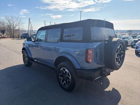 Used 2023 Ford Bronco Outer Banks AWD/4WD image 2