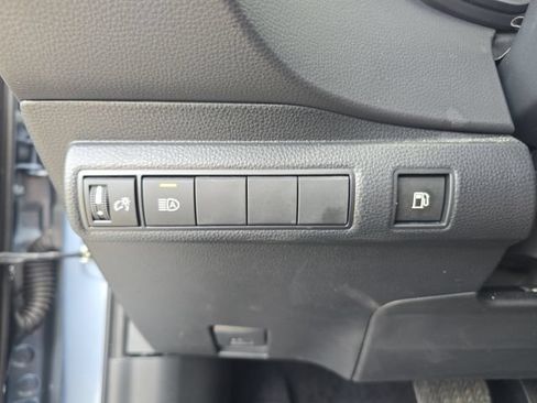 Used 2025 Toyota Corolla LE FWD image 19