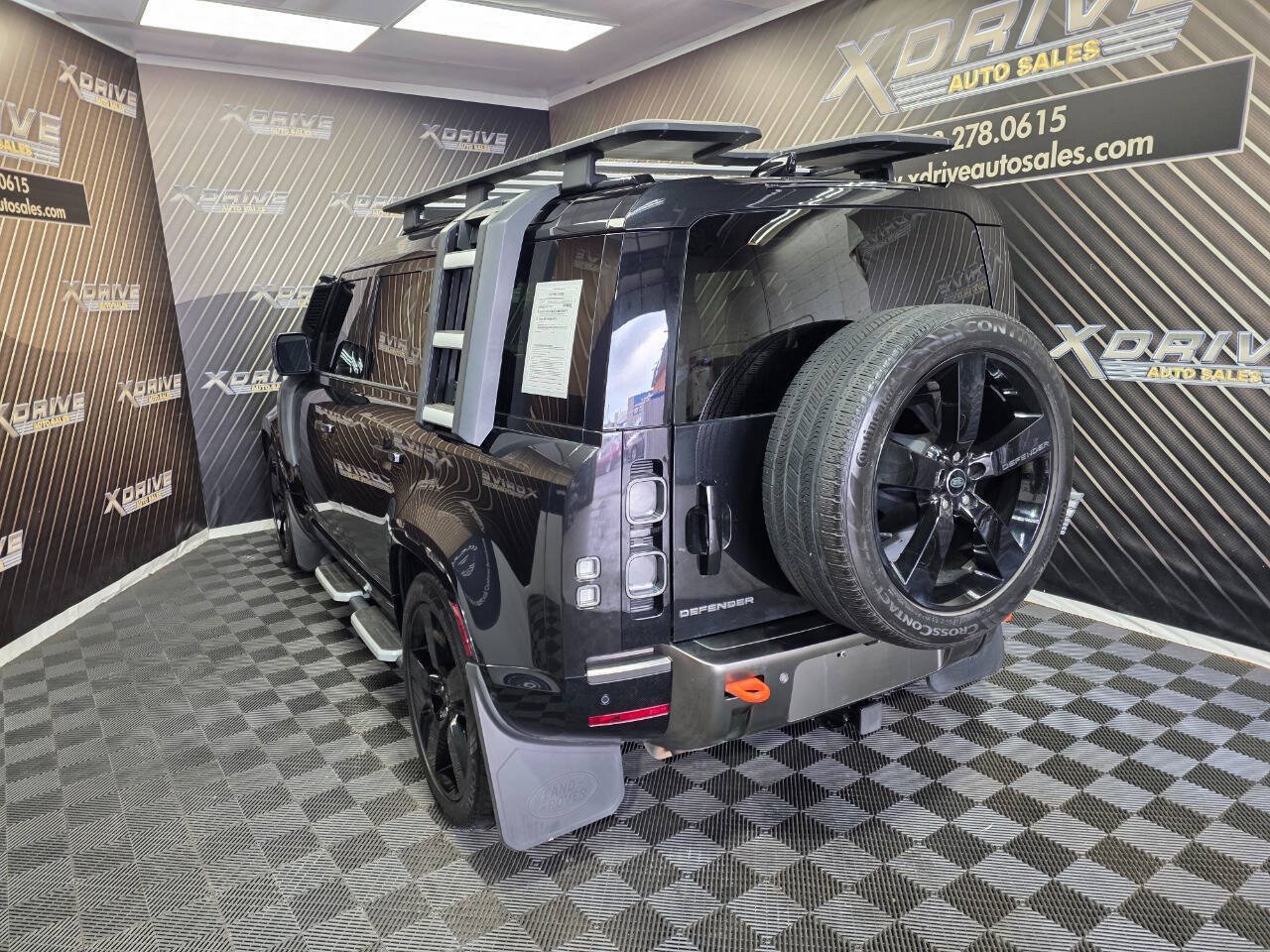 Used 2022 Land Rover Defender 110 X AWD/4WD image 16