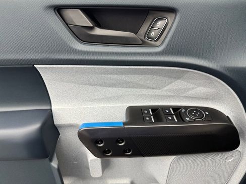 Used 2025 Ford Maverick XLT w/ XLT Luxury Package image 16