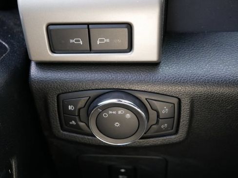 Used 2016 Ford F150 Lariat w/ Equipment Group 502A Luxury AWD/4WD image 25