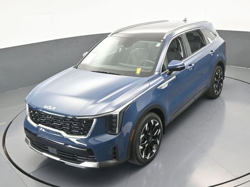 Used 2025 Kia Sorento SX image 54