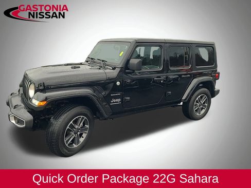 Used 2023 Jeep Wrangler Sahara image 7