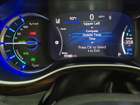 Used 2021 Chrysler Pacifica Pinnacle FWD image 35