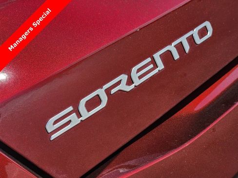 New 2025 Kia Sorento S image 8