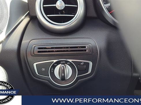 Used 2020 Mercedes-Benz GLC 300 4MATIC image 23