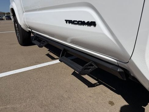 Used 2024 Toyota Tacoma TRD Sport image 10