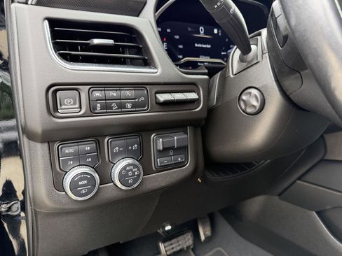 Used 2022 GMC Yukon AT4 AWD/4WD image 7