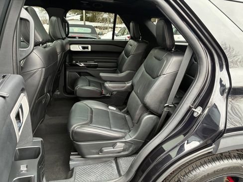 Used 2021 Ford Explorer ST w/ ST Street Pack image 26