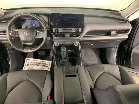 Used 2024 Toyota Grand Highlander AWD Hybrid image 37