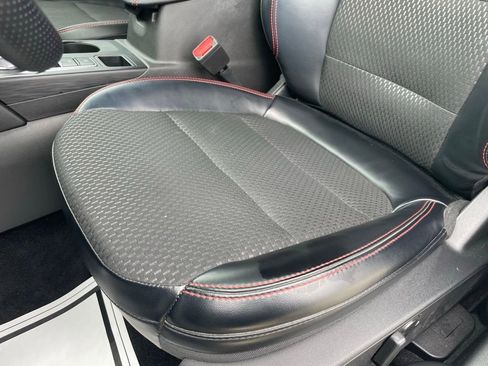 Used 2024 Ford Escape ST-Line w/ Tech Pack #1 AWD/4WD image 21