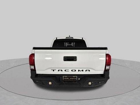 Used 2020 Toyota Tacoma SR5 w/ SR5 Appearance Package (SM) RWD image 6