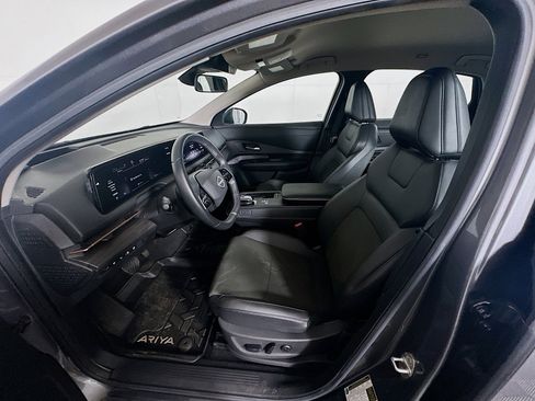 Used 2023 Nissan Ariya FWD image 13
