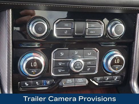 Used 2023 GMC Yukon Denali Ultimate AWD/4WD image 14