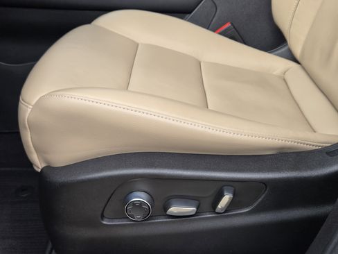 Used 2024 Cadillac XT4 Premium Luxury w/ Cold Weather Package image 27