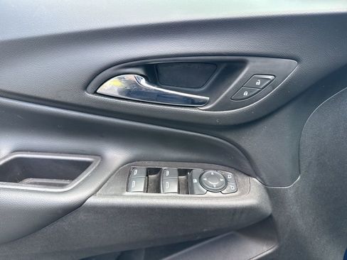 Used 2019 Chevrolet Equinox LT image 29