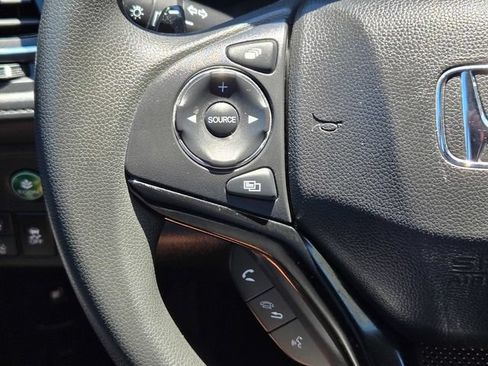 Used 2022 Honda HR-V EX image 26