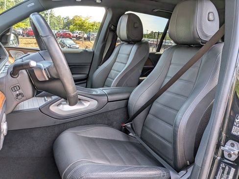 Used 2024 Mercedes-Benz GLE 450 4MATIC image 17