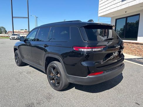 Used 2023 Jeep Grand Cherokee L Laredo AWD/4WD image 7