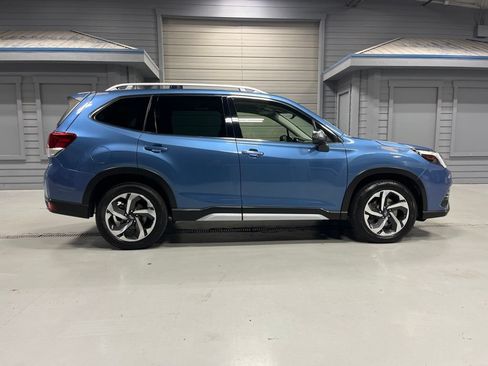 Certified 2022 Subaru Forester Touring AWD/4WD image 10