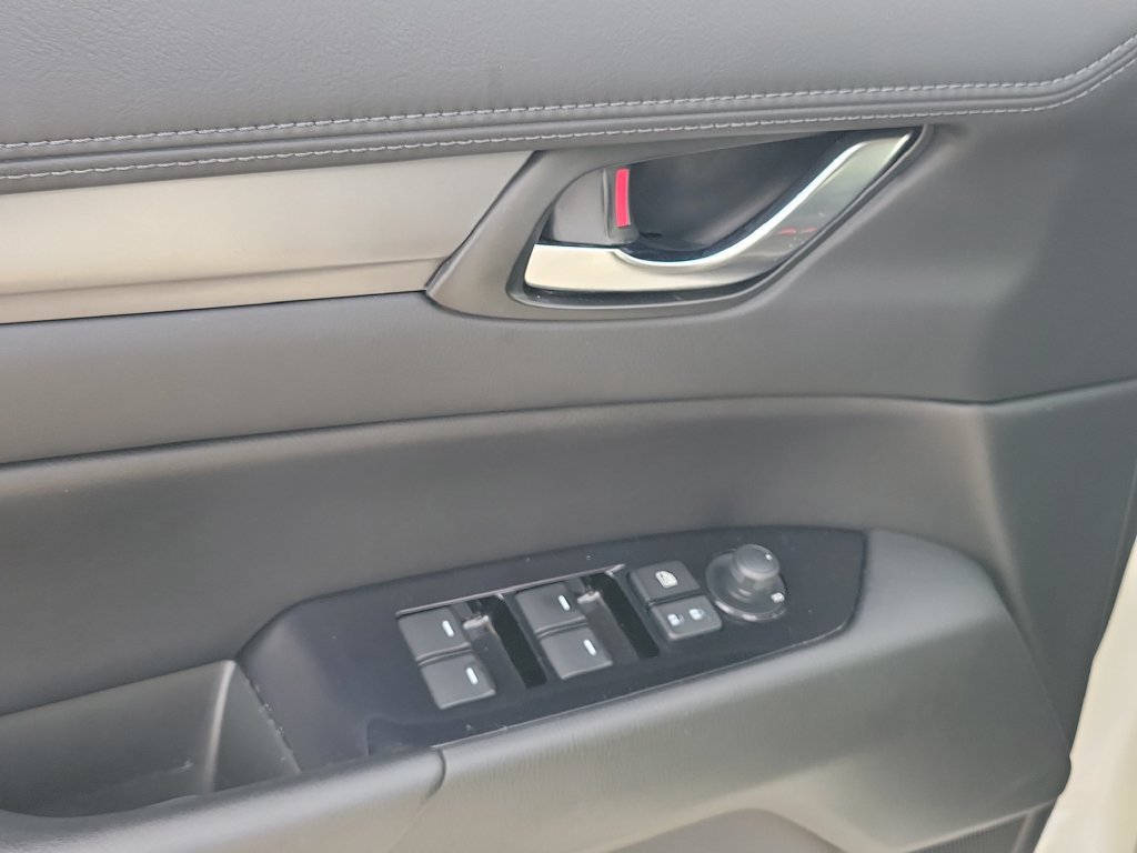 Used 2021 MAZDA CX-5 Touring FWD image 21