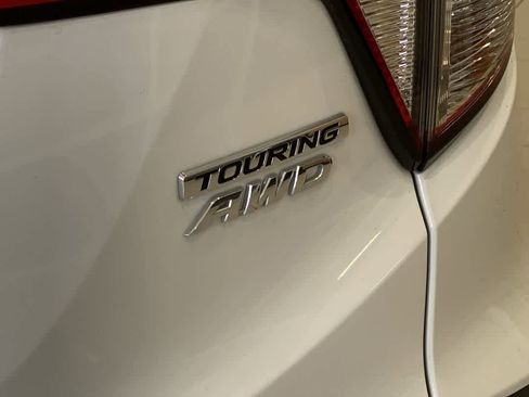 Used 2019 Honda HR-V Touring image 12