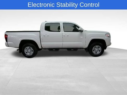 Used 2021 Toyota Tacoma SR image 9