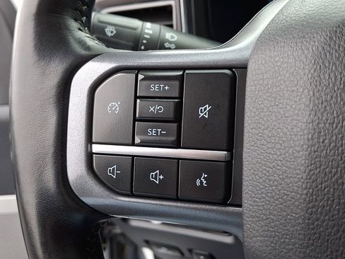 Used 2023 Ford F250 Lariat w/ Chrome Package image 22