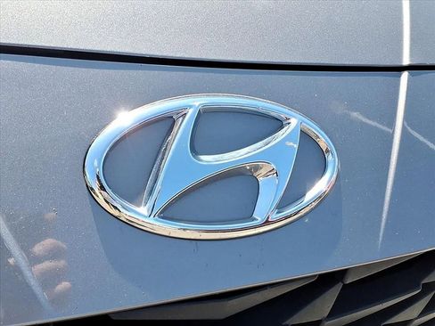 Used 2023 Hyundai Elantra Blue FWD image 23
