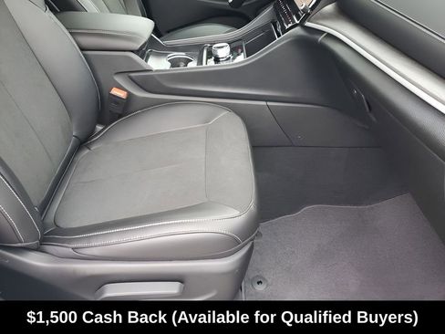 New 2026 Jeep Grand Cherokee Altitude RWD image 19