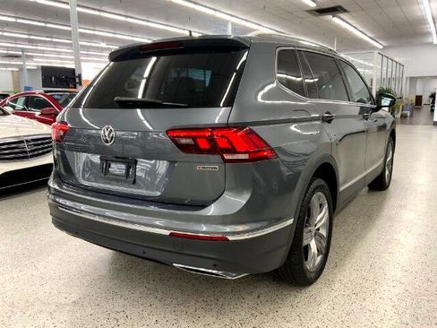 Used 2019 Volkswagen Tiguan SEL Premium image 5