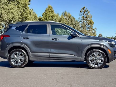 Used 2024 Kia Seltos S AWD/4WD image 3