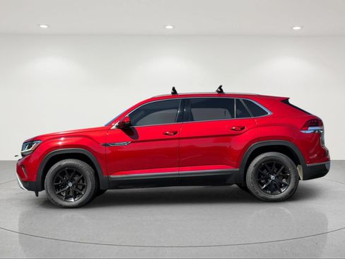 Used 2020 Volkswagen Atlas Cross Sport SEL Premium AWD/4WD image 2