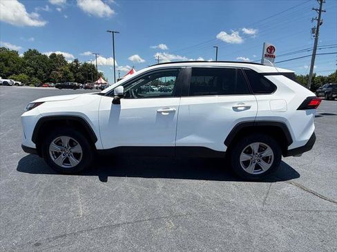 Certified 2025 Toyota RAV4 XLE AWD/4WD image 1