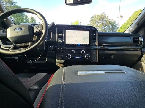 Used 2023 Ford F250 Lariat w/ Lariat Ultimate Package AWD/4WD image 11