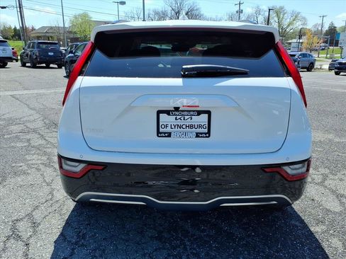New 2026 Kia Niro Wave w/ Wave Preserve Package image 5