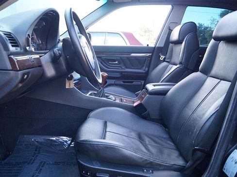 Used 1998 BMW 735i image 17