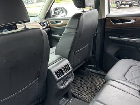 Used 2024 Volkswagen Atlas SE AWD/4WD image 23