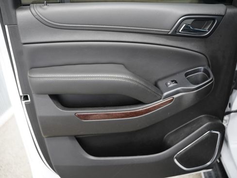 Used 2019 GMC Yukon XL SLT image 41